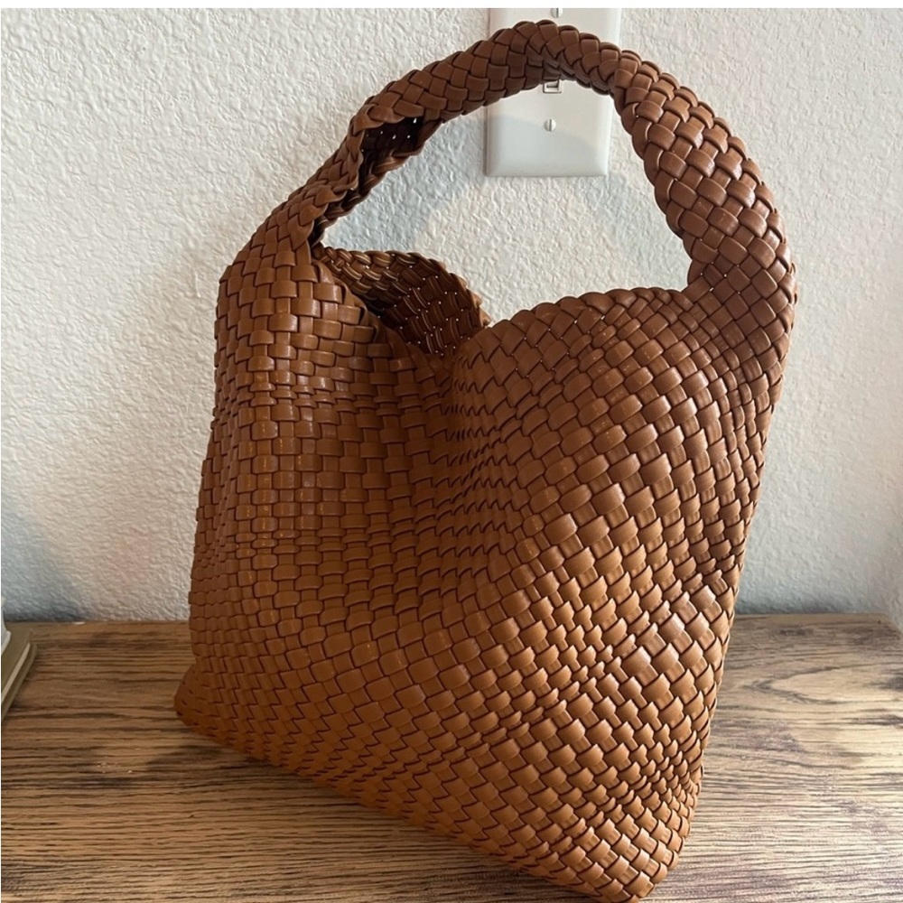 COPY - Braided shoulder bag and clutch